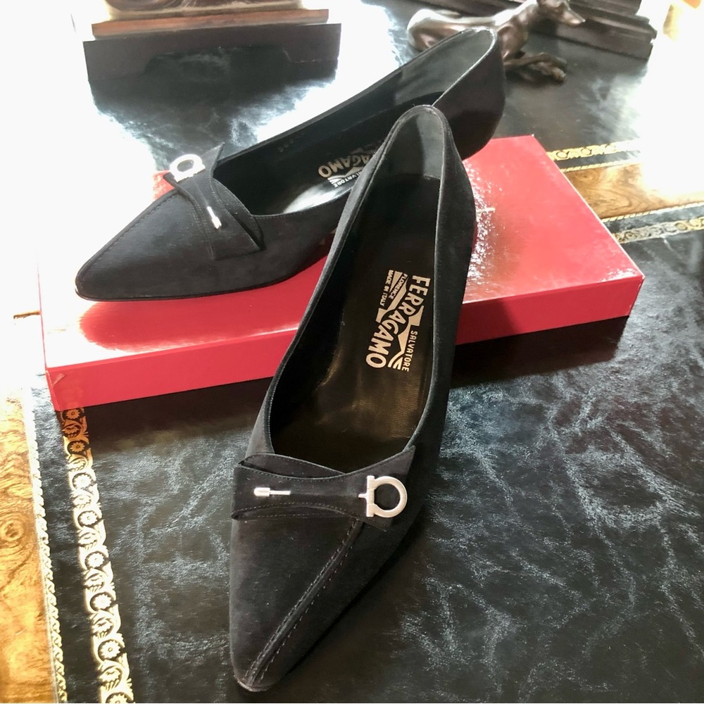 Salvatore Ferragamo Guya Espresso Calf in Black Suede Size 7 1/2 B - Picture 2 of 14